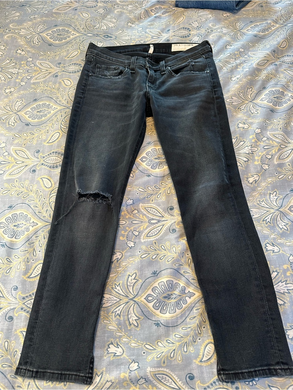 rag & bone Black Jeans in Rock Wash with Distressed Knee, 26